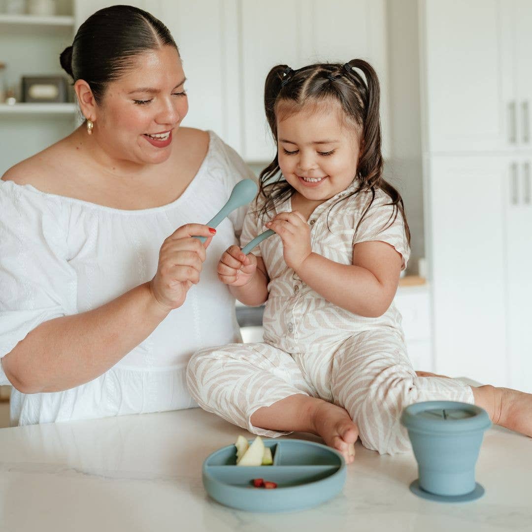 Silicone snack cups, easy access top, toddler, blue, cream or salmon pink, collapsible, easy storage