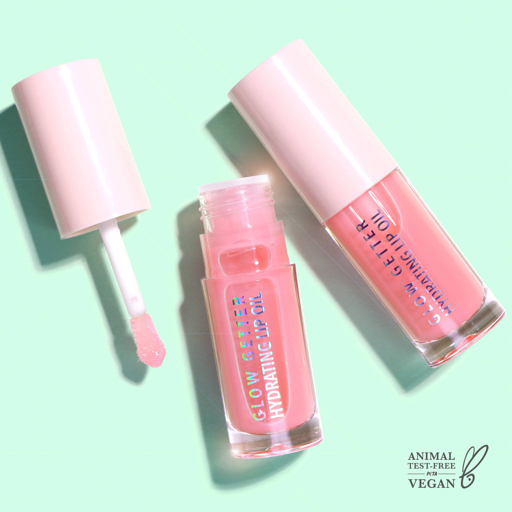 Lip oil, bubble gum pink, hydrating, shine, vegan, light pink color